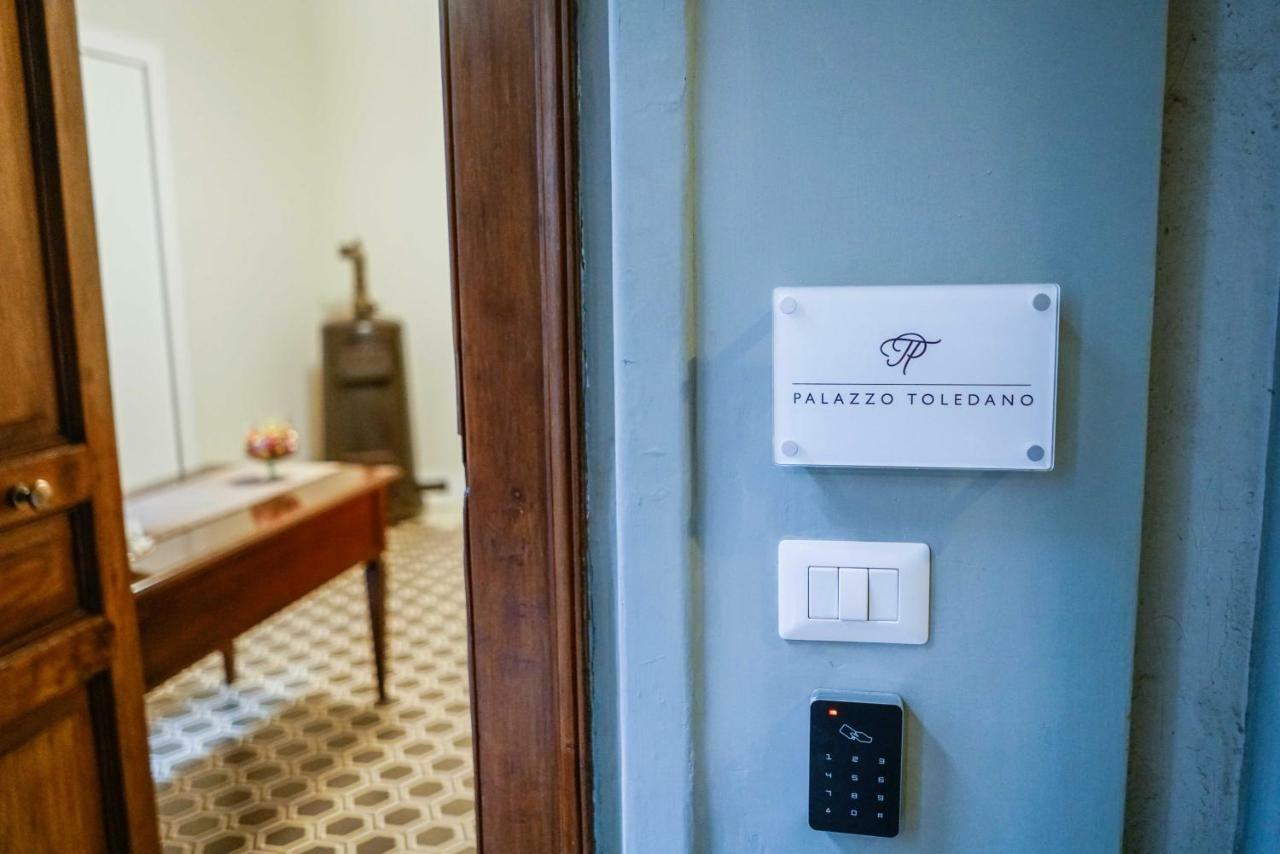 Palazzo Toledano Bed & Breakfast Naples Luaran gambar